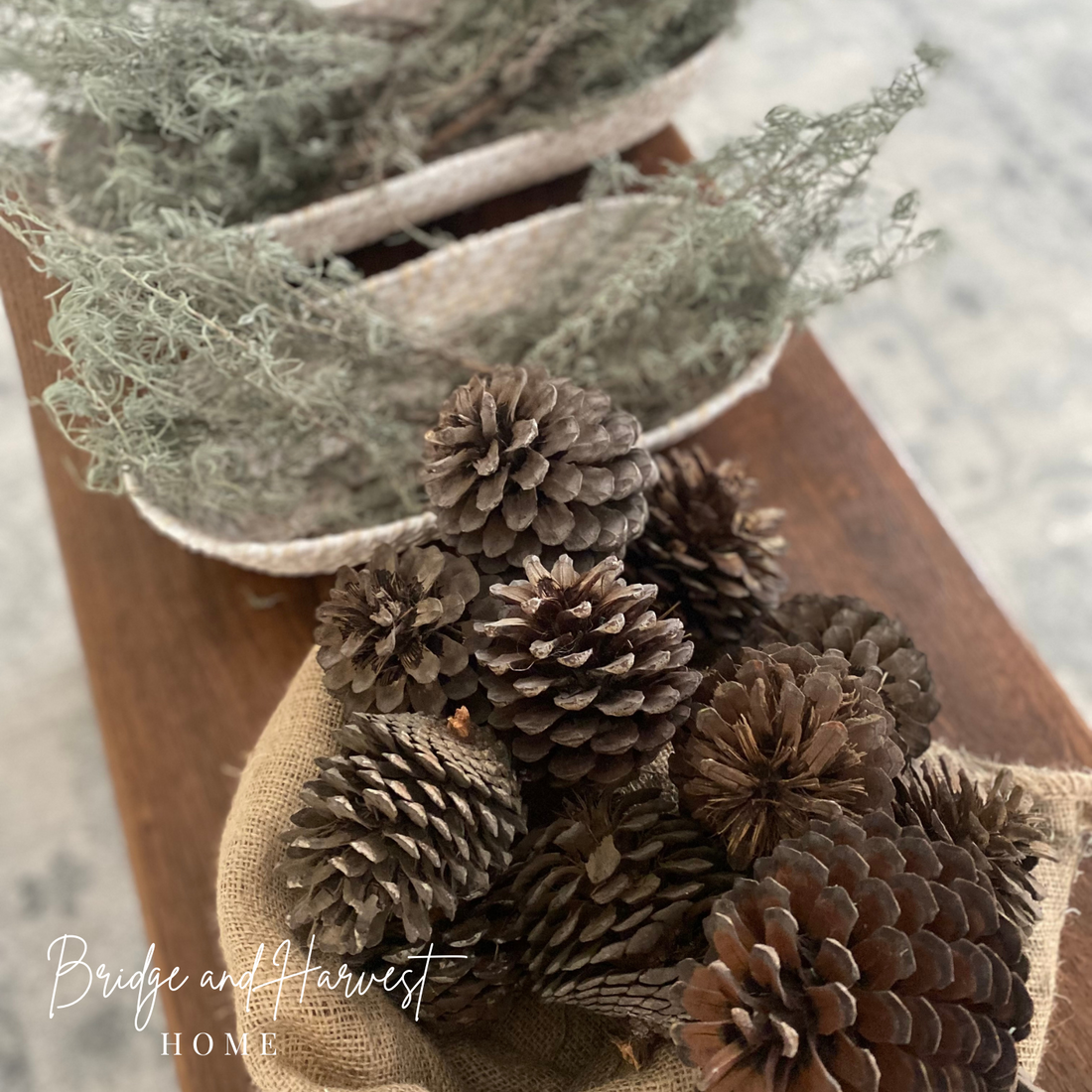 Free And Easy Winter Table Centrepiece